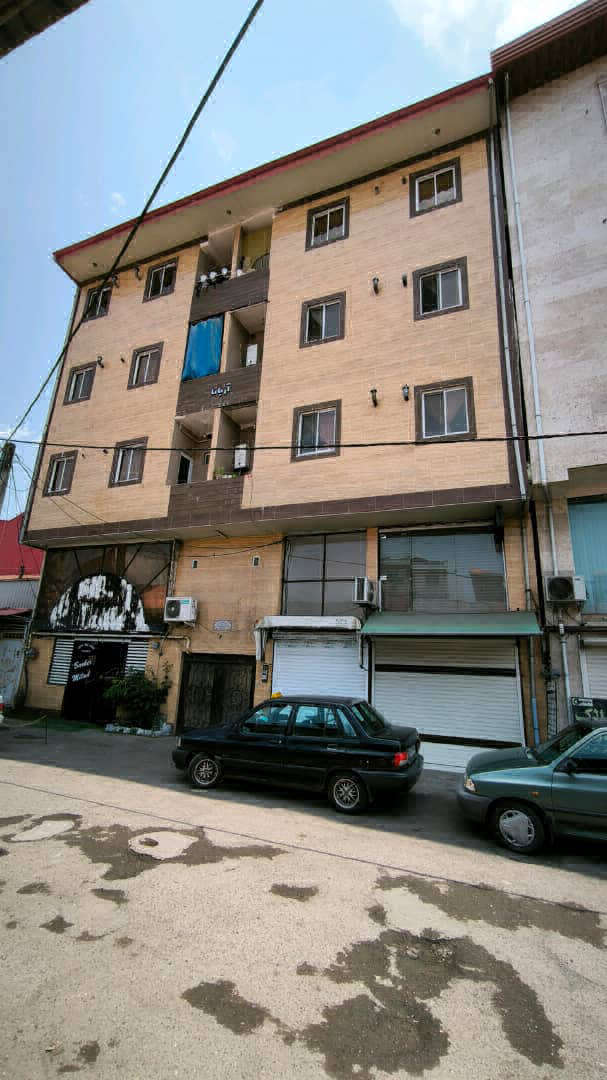 تصویر آپارتمان در مرکز شهر خشکبیجار