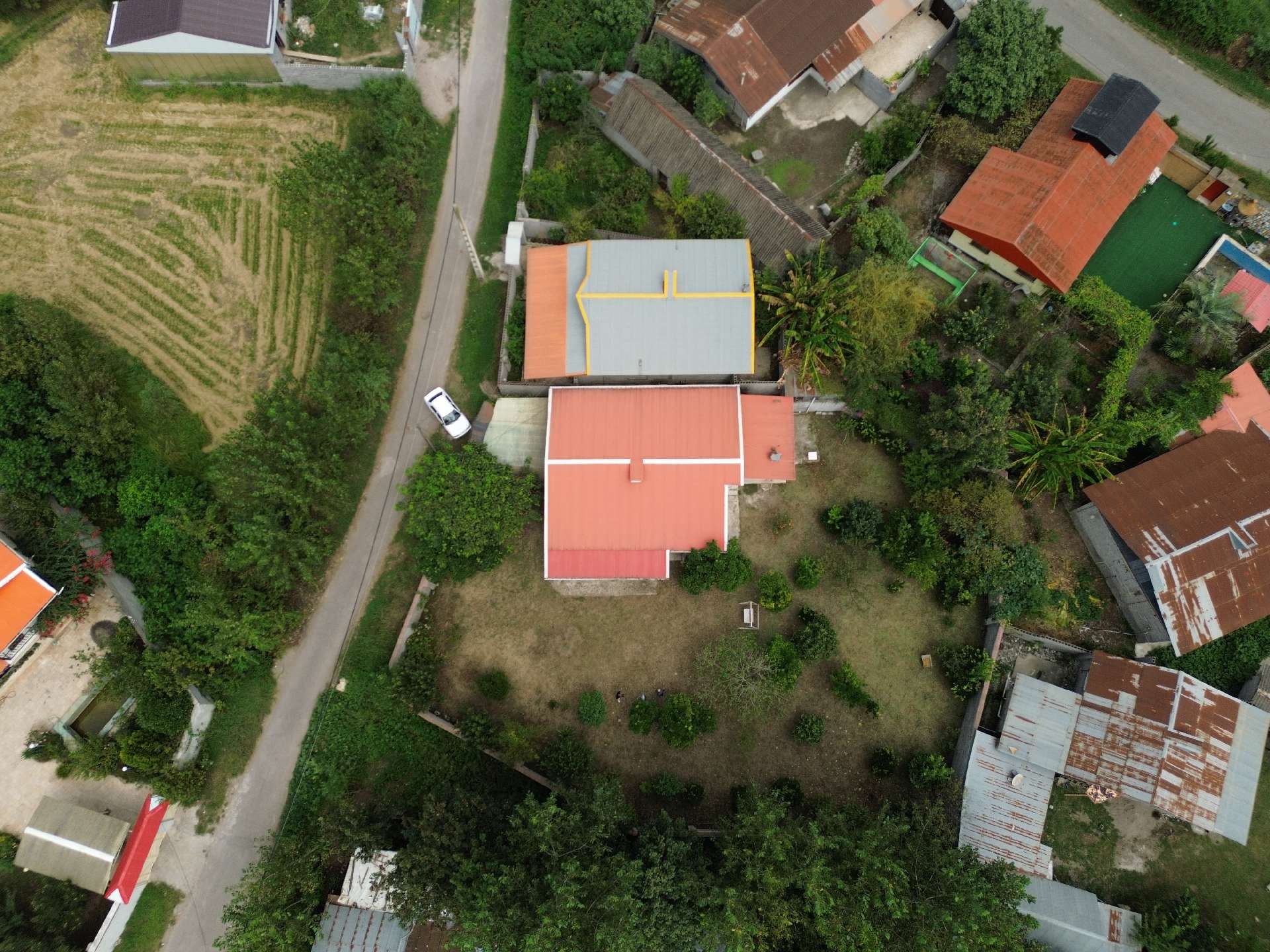 تصویر ویلا نوساز مرکز شهر خشکبیجار