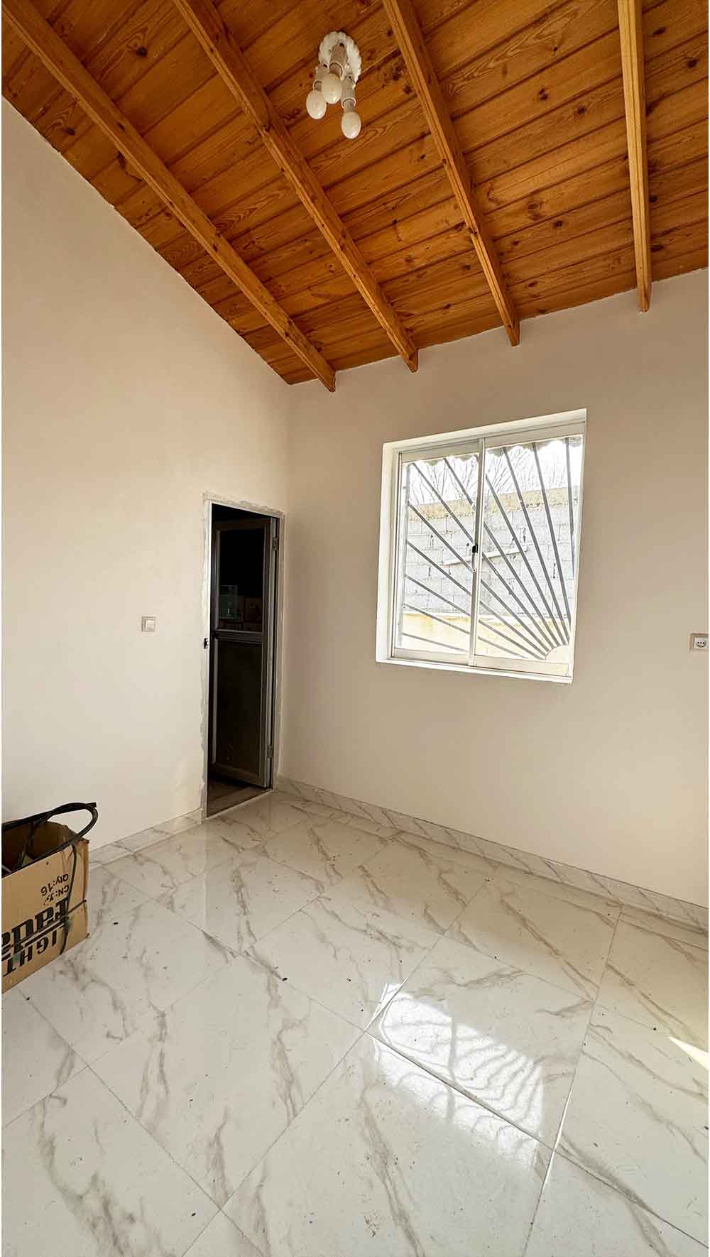 یک ویلای نوساز در دل طبیعت و نزدیک دریا