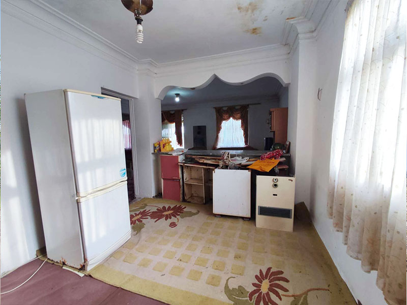 تصویر خانه کلنگی800متری با بنای110متری