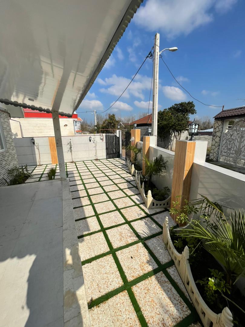 یک ویلای نوساز در روستا