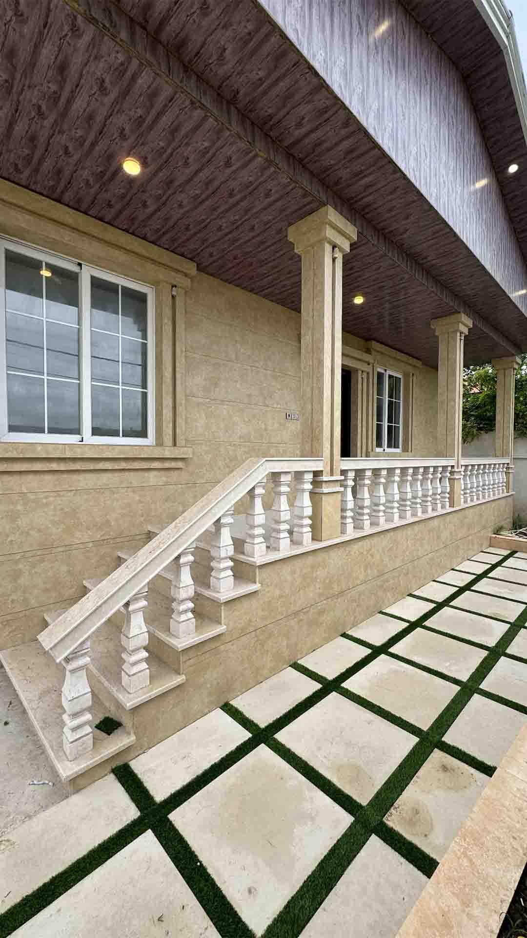 تصویر ویلا نوساز در دل طبیعت جنگلی