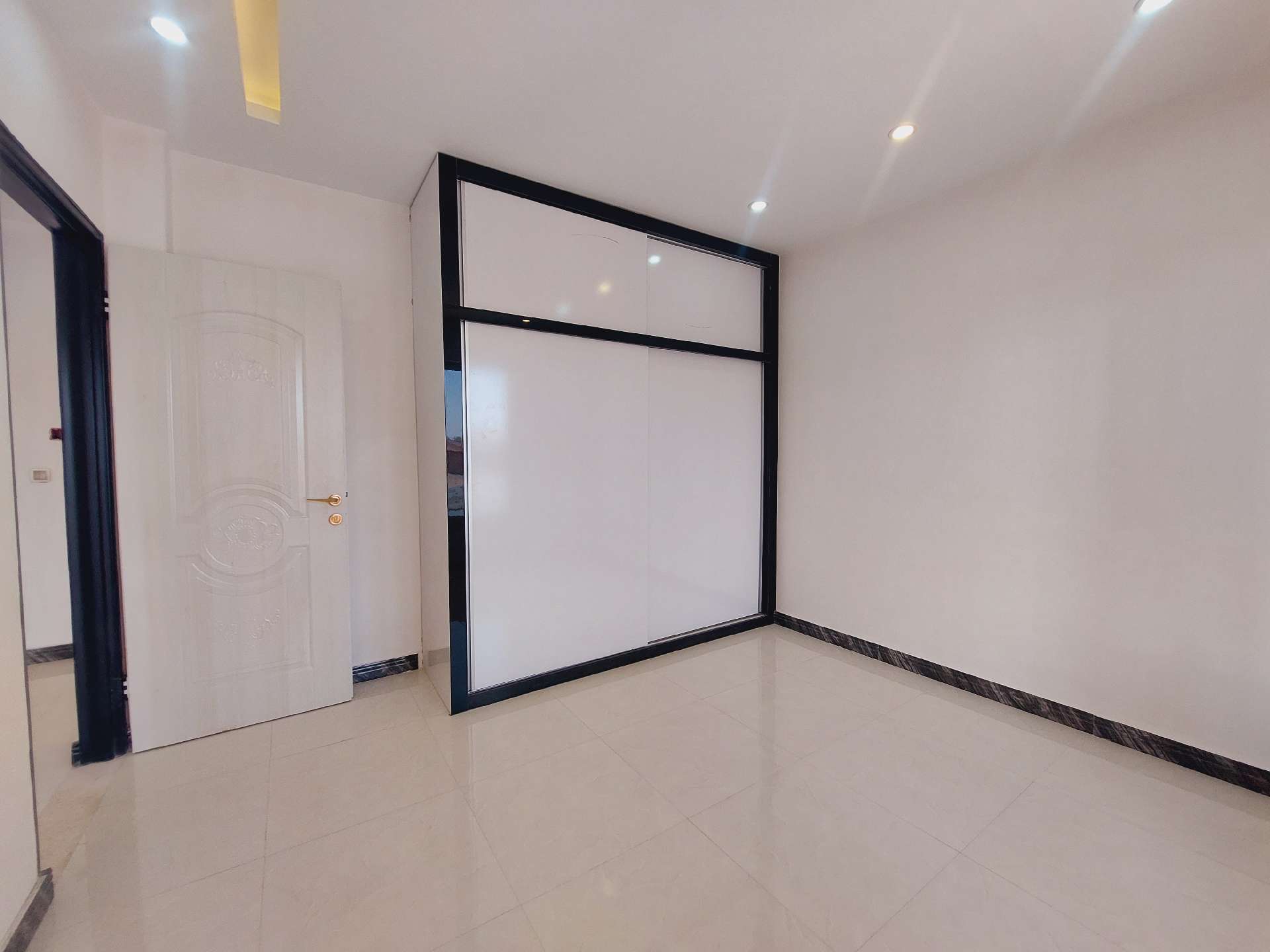 تصویر یک ویلا دوبلکس نوساز