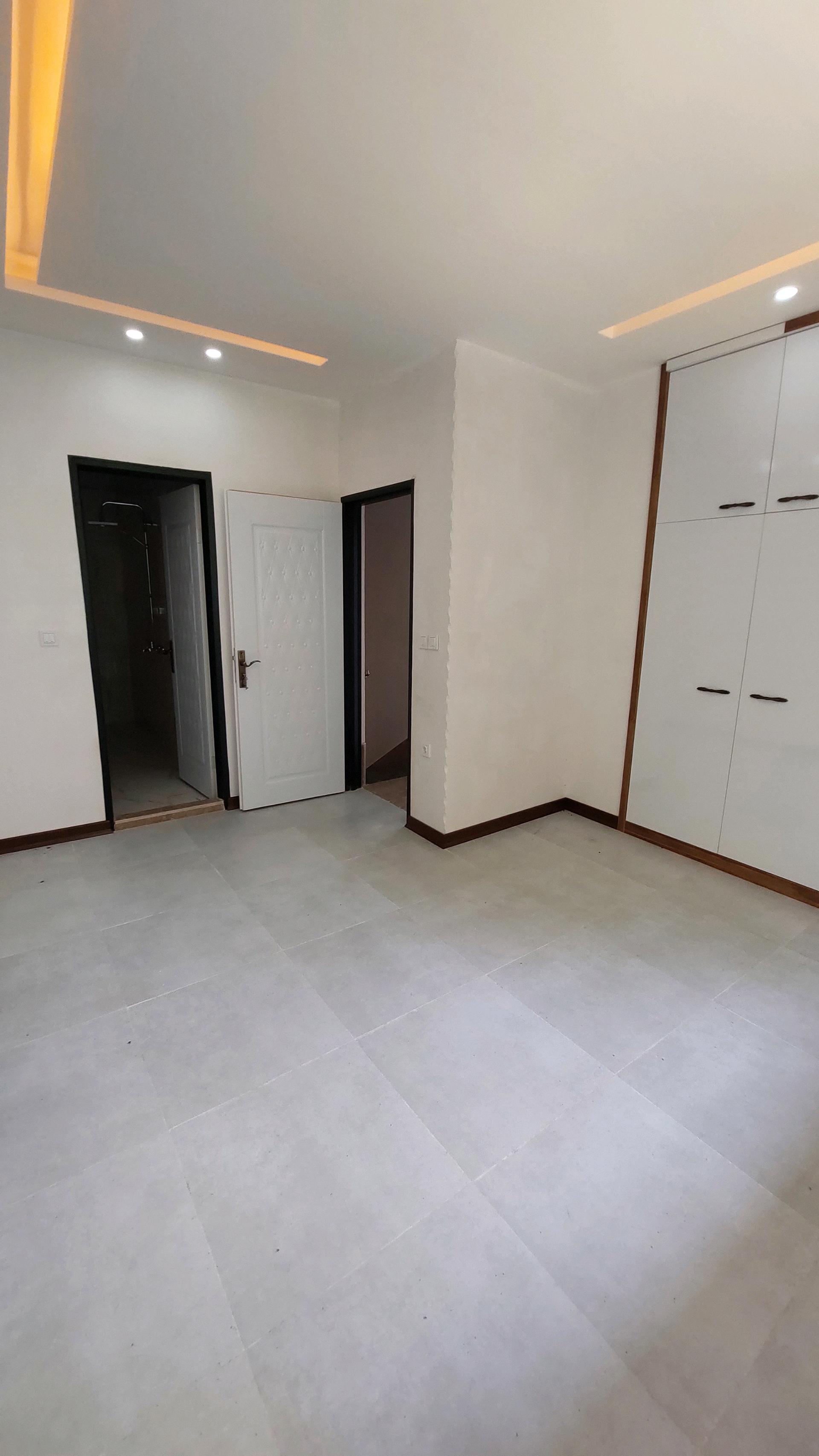 تصویر یک ویلای دوبلکس در لوکیشن شهری