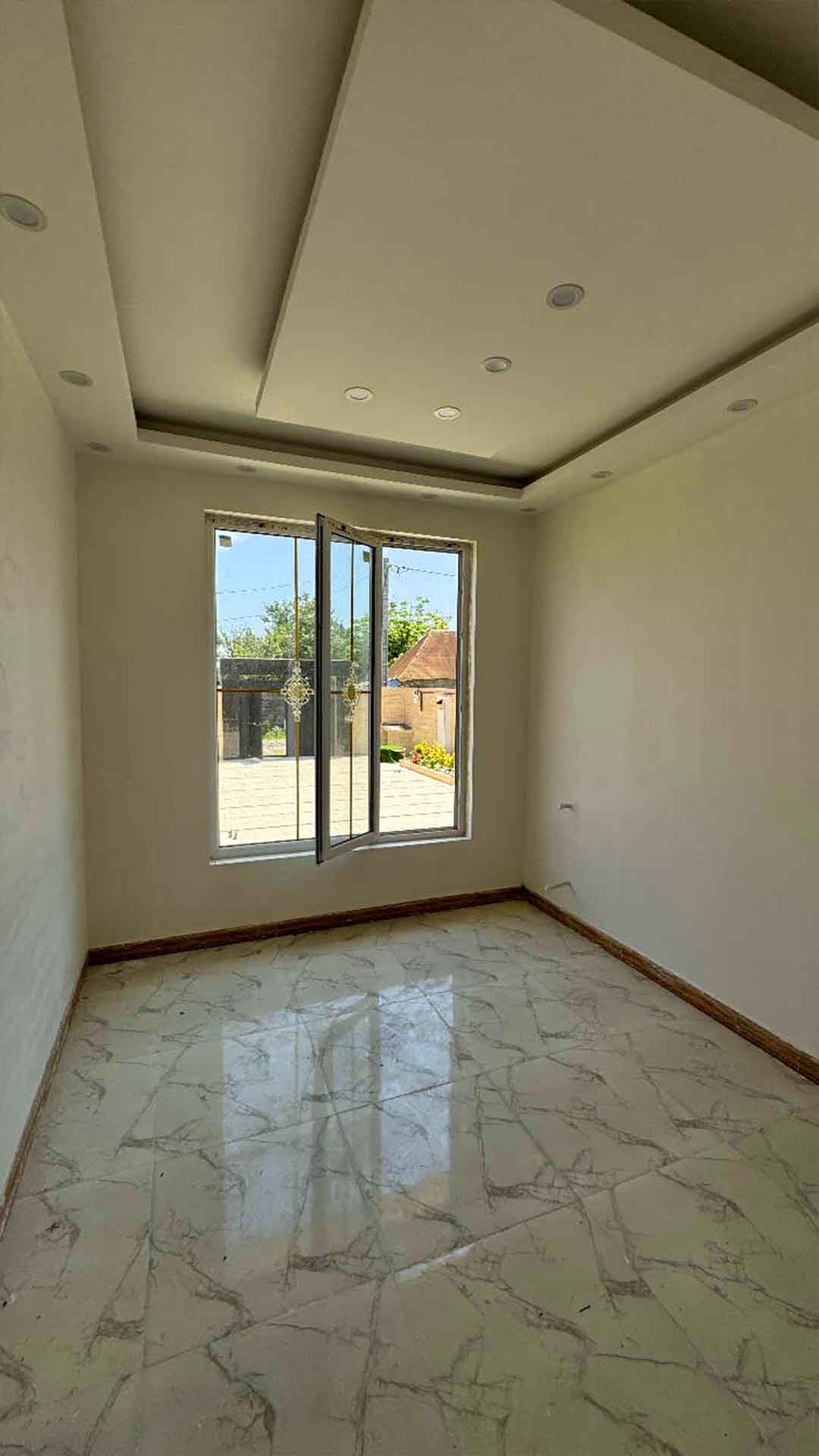 ویلای جنگلی نوساز سنددار محوطه سازی شده