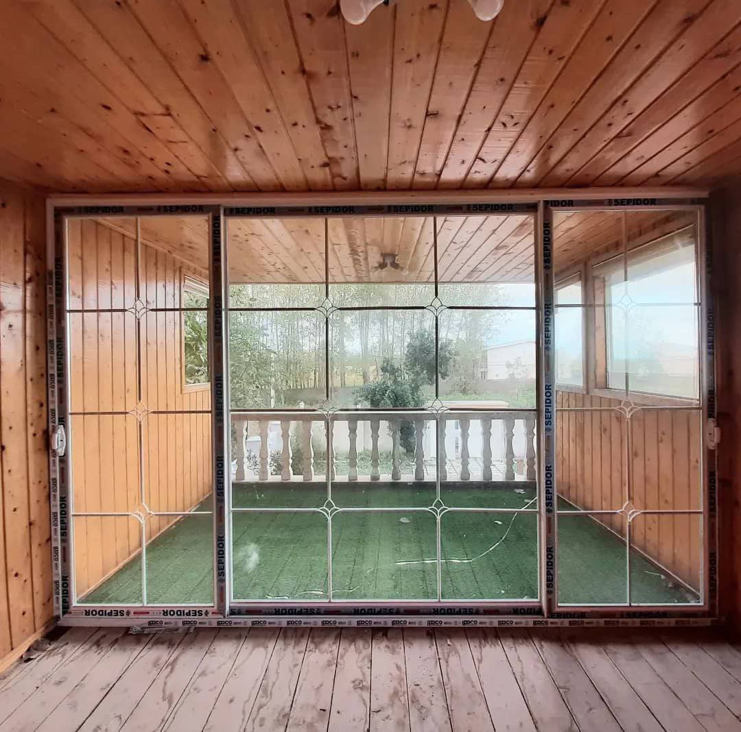 تصویر یک ویلای دوبلکس در لوکیشن روستایی