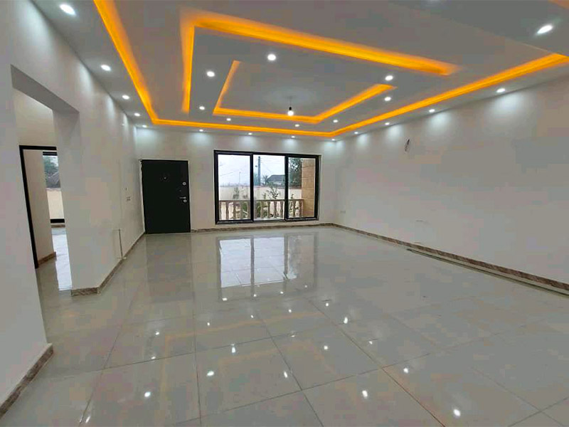 ویلاباغ نوساز نماسنگ محوطه سازی شده جنگلی