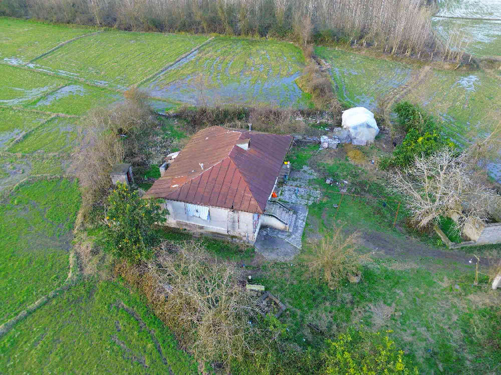 تصویر خانه روستایی در گیلان