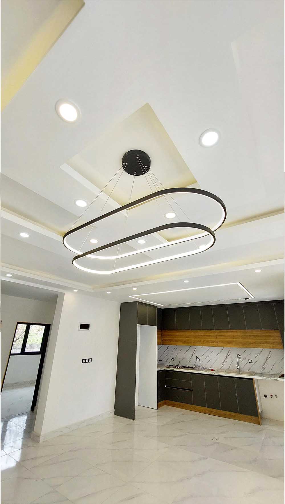 یک ویلای نوساز در مرکز شهر خشکبیجار