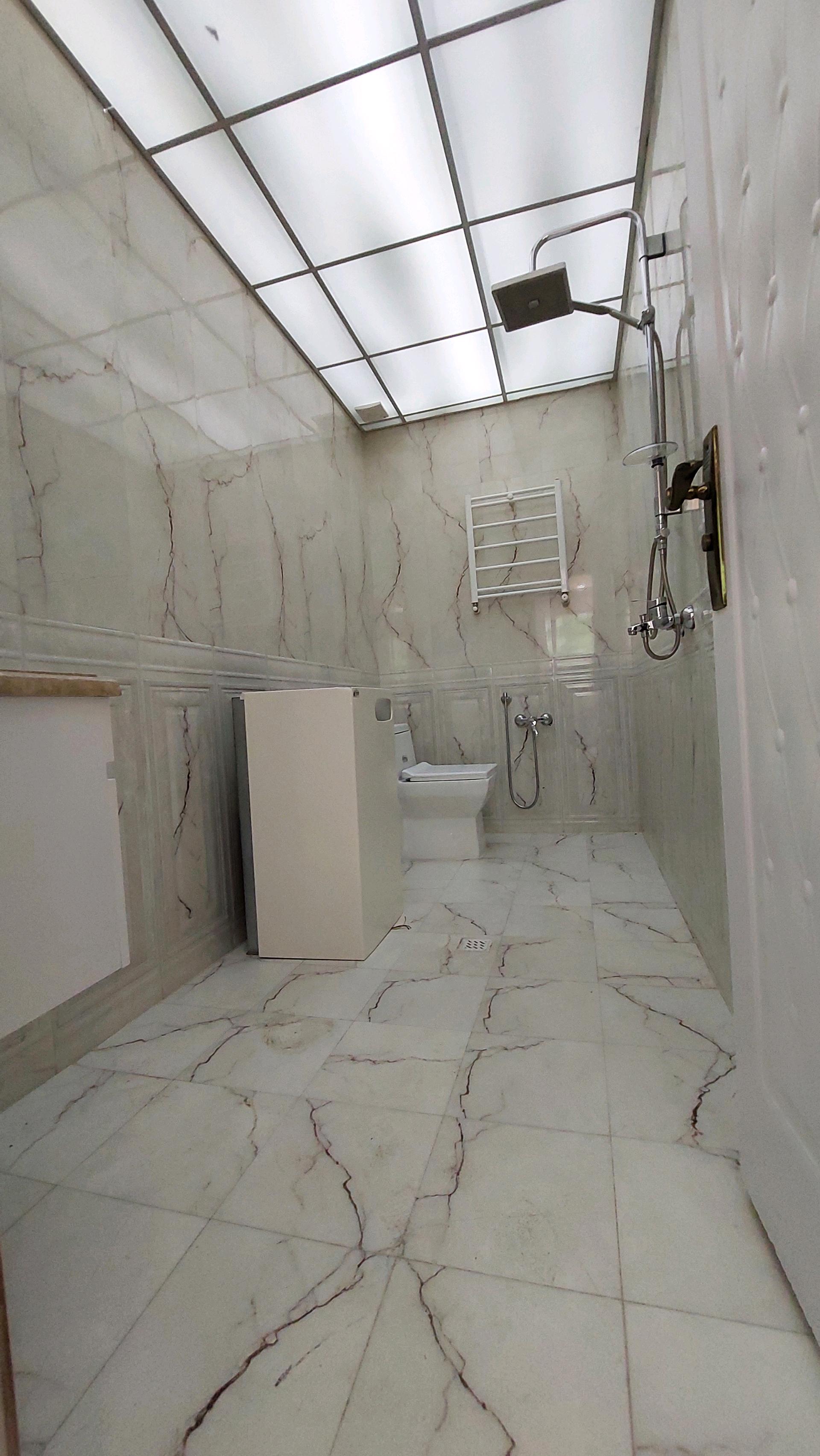 تصویر یک ویلای دوبلکس در لوکیشن شهری