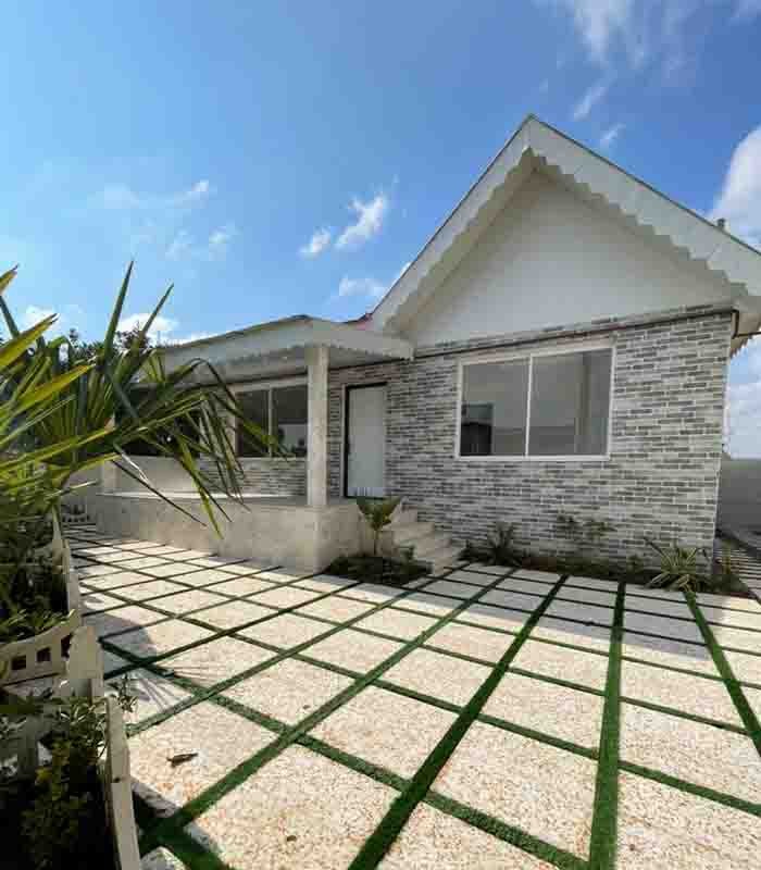 یک ویلای نوساز در روستا